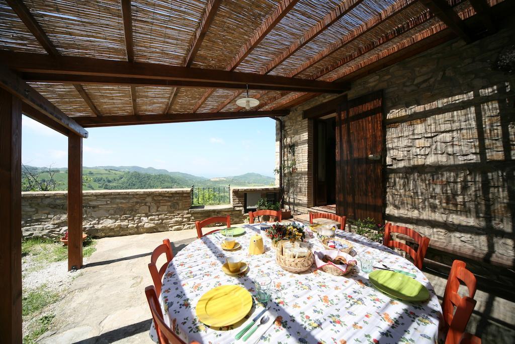 Agriturismo Monte Valentino Pietralunga  Esterno foto